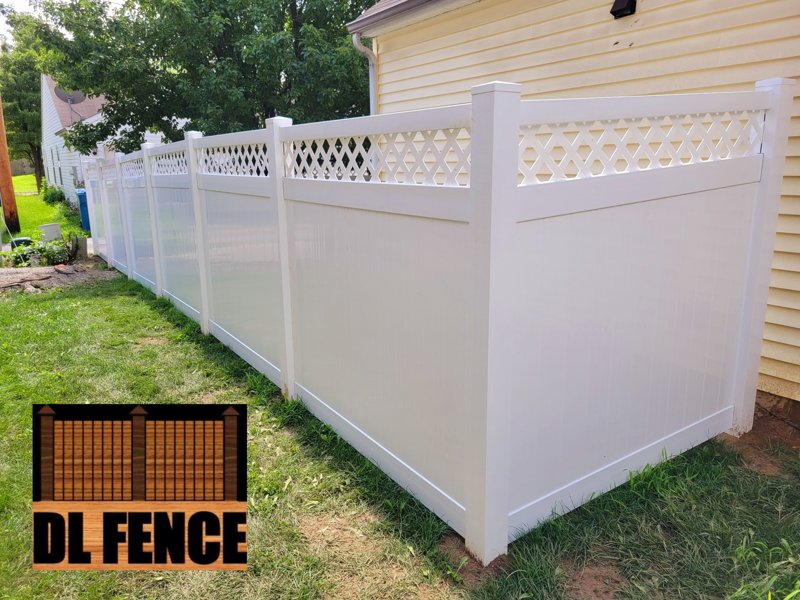White vinyl privacy fence with lattice top in Indianapolis, IN