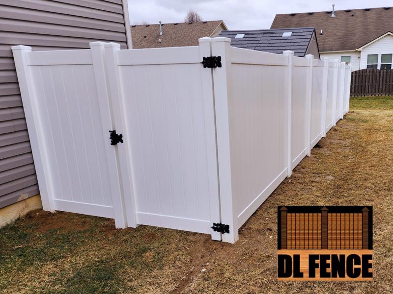 DL Fence installed this tall white vinyl privacy fence in Franklin, Indiana. Designed for clean aesthetics and zero maintenance, it’s ideal for homeowners looking to boost curb appeal and security.