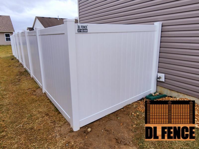 DL Fence installed this tall white vinyl privacy fence in Franklin, Indiana. Designed for clean aesthetics and zero maintenance, it’s ideal for homeowners looking to boost curb appeal and security.